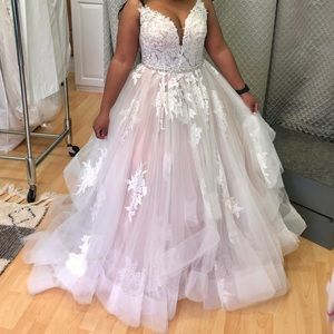 Essence of Australia Wedding Dress Ivory & Champagne